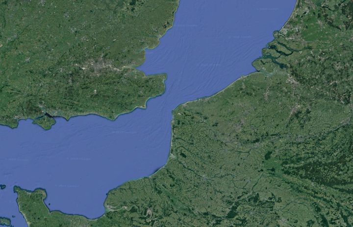 A proposal was made in 1981 for a three-lane motorway running from Dover to Calais