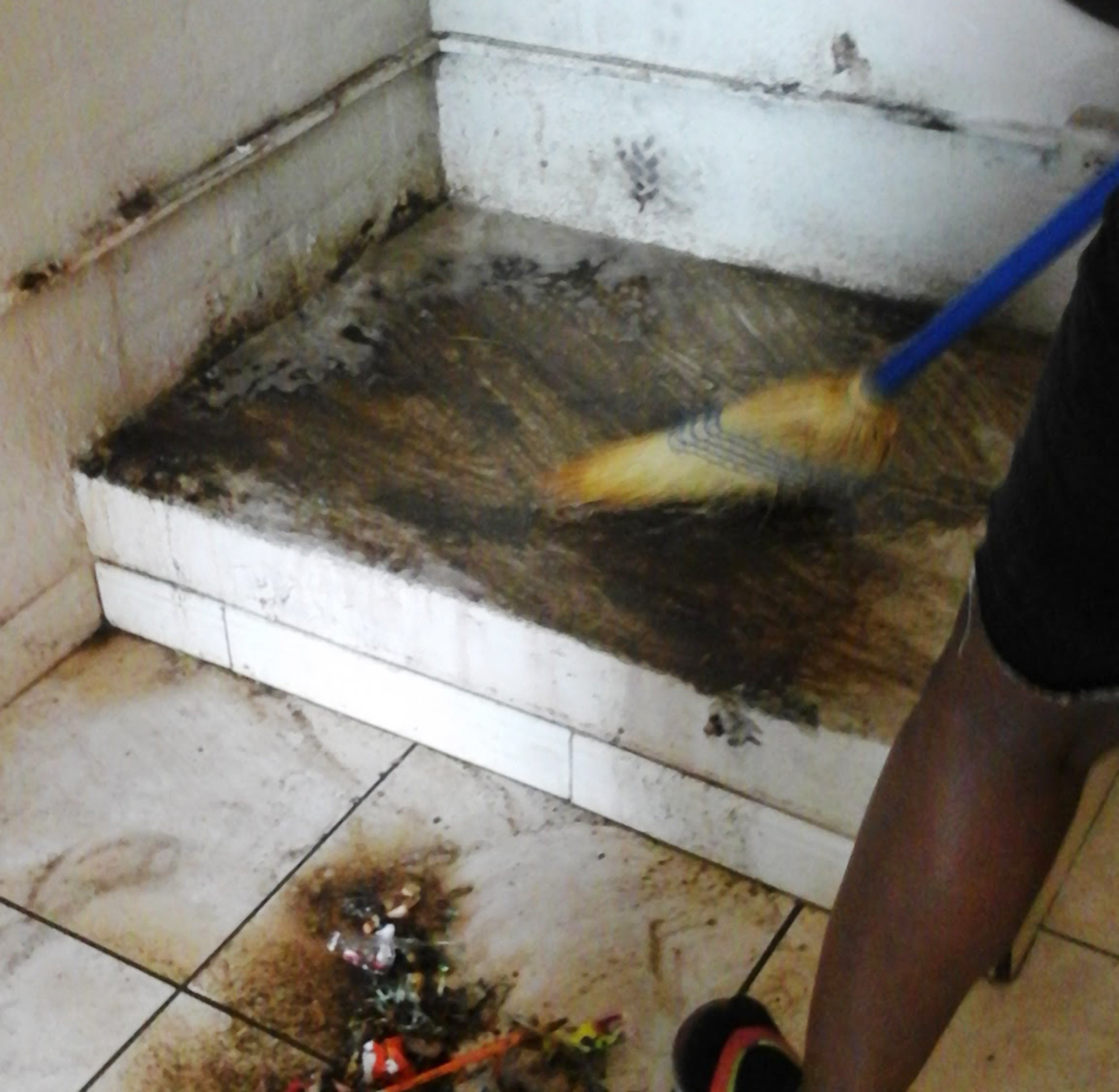 Dust&nbsp;emitted from the&nbsp;air-conditioning&nbsp;unit in Jacqueline Young's apartment in Griffin Park.