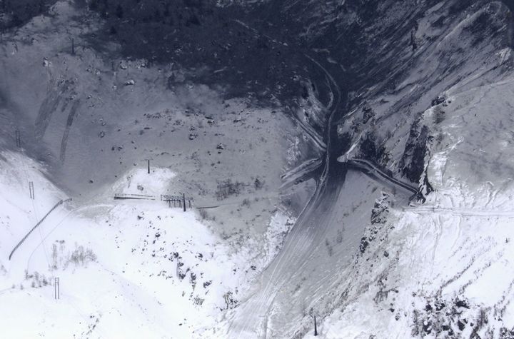Mt. Kusatsushirane's volcanic ashes damaged a ski slope in Japan on Tuesday.
