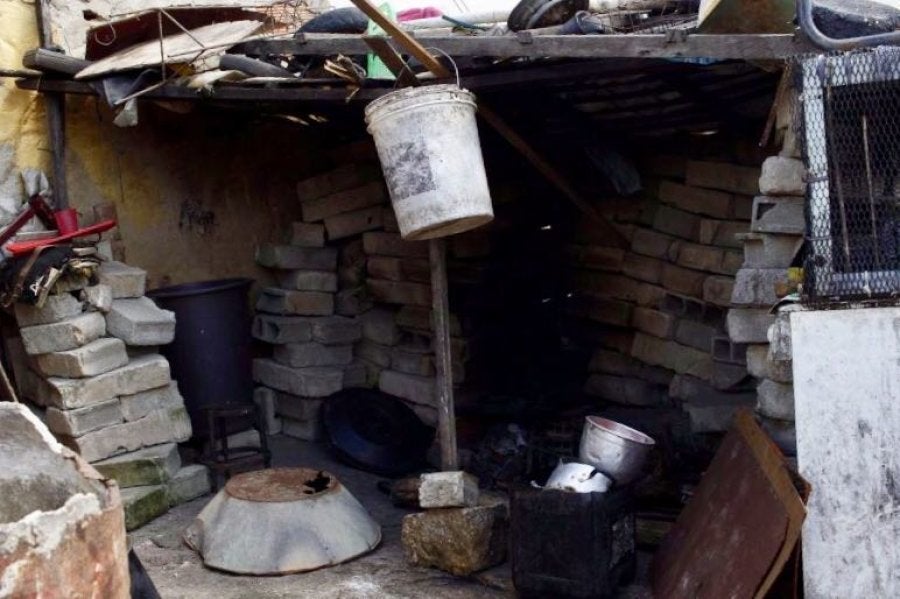 Silva’s family struggles to make ends meet. When they cannot afford gas for cooking, Silva prepares meals over a wood-b
