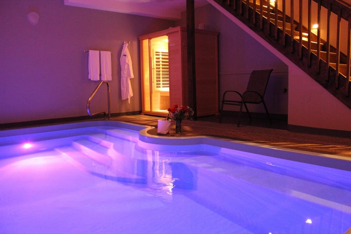 A private pool of the <a href="https://www.tripadvisor.com/Hotel_Review-g50838-d308614-Reviews-Belamere_Suites-Perrysburg_Ohio.html" target="_blank" role="link" class=" js-entry-link cet-external-link" data-vars-item-name="Belamere Suites Hotel in Perrysburg, Ohio" data-vars-item-type="text" data-vars-unit-name="5a667b09e4b0dc592a0be285" data-vars-unit-type="buzz_body" data-vars-target-content-id="https://www.tripadvisor.com/Hotel_Review-g50838-d308614-Reviews-Belamere_Suites-Perrysburg_Ohio.html" data-vars-target-content-type="url" data-vars-type="web_external_link" data-vars-subunit-name="article_body" data-vars-subunit-type="component" data-vars-position-in-subunit="6">Belamere Suites Hotel in Perrysburg, Ohio</a>, which snagged the top spot for TripAdvisor's best hotel in the U.S. for romance. A night at Belamere Suites averages about <a href="https://www.tripadvisor.com/Hotel_Review-g50838-d308614-Reviews-Belamere_Suites-Perrysburg_Ohio.html" target="_blank" role="link" class=" js-entry-link cet-external-link" data-vars-item-name="$218 a night" data-vars-item-type="text" data-vars-unit-name="5a667b09e4b0dc592a0be285" data-vars-unit-type="buzz_body" data-vars-target-content-id="https://www.tripadvisor.com/Hotel_Review-g50838-d308614-Reviews-Belamere_Suites-Perrysburg_Ohio.html" data-vars-target-content-type="url" data-vars-type="web_external_link" data-vars-subunit-name="article_body" data-vars-subunit-type="component" data-vars-position-in-subunit="7">$218 a night</a>.