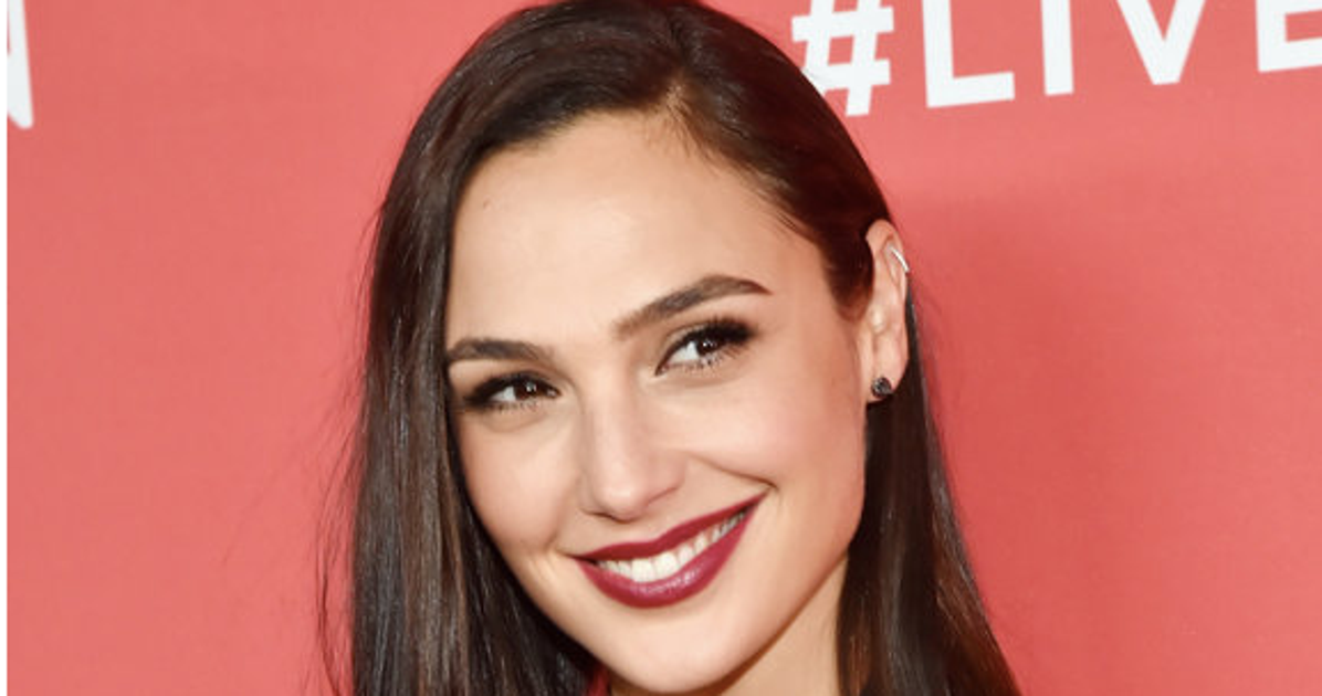 Gal Gadot Responds Powerfully To 'Wonder Woman' Oscar Snub HuffPost