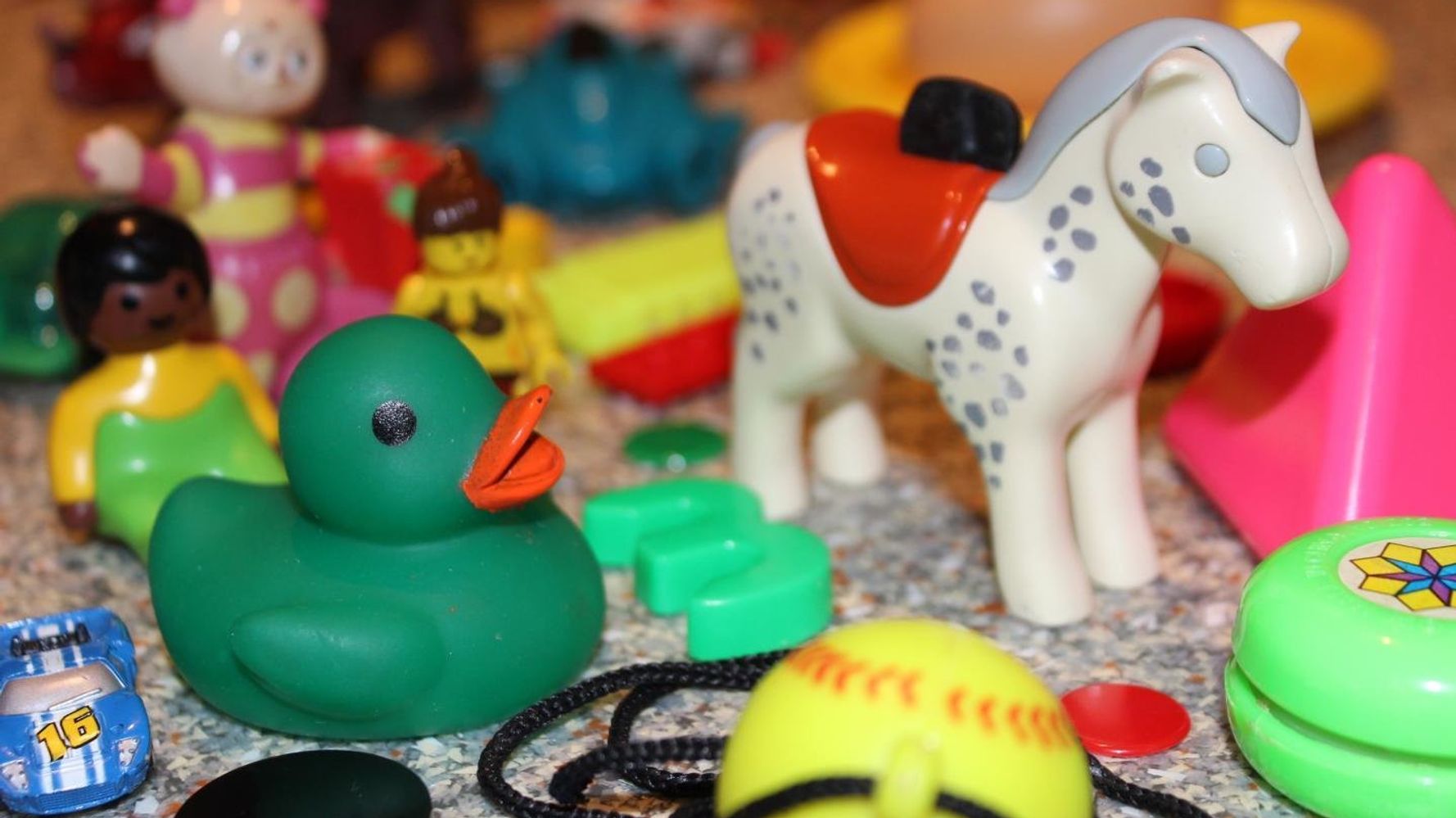 Toys review. Пластиковые игрушки. Игрушки из пластика.