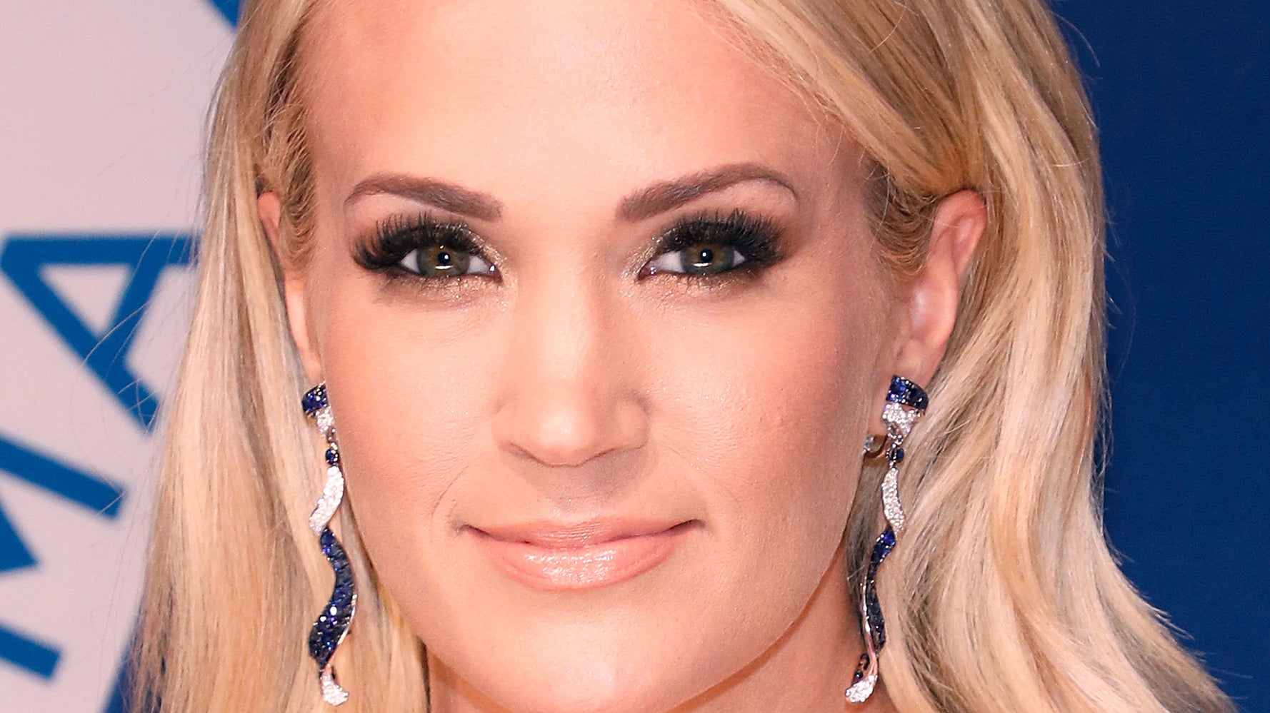Carrie Underwood Cries After Being Pulled Over For Speeding.