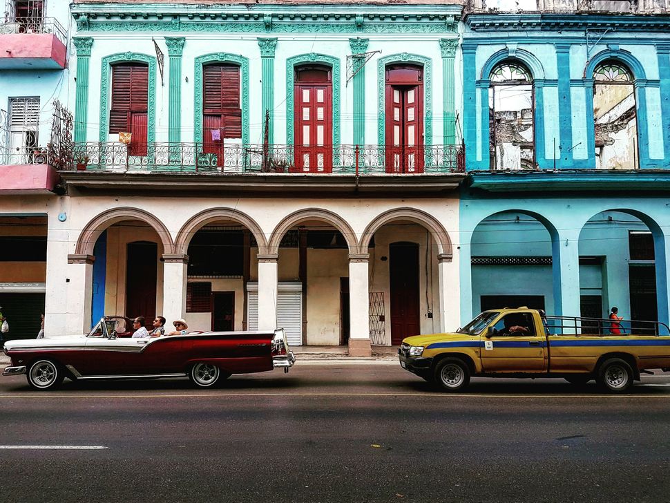 Αναζητώντας την Κούβα των γνωστών μας εικόνων…