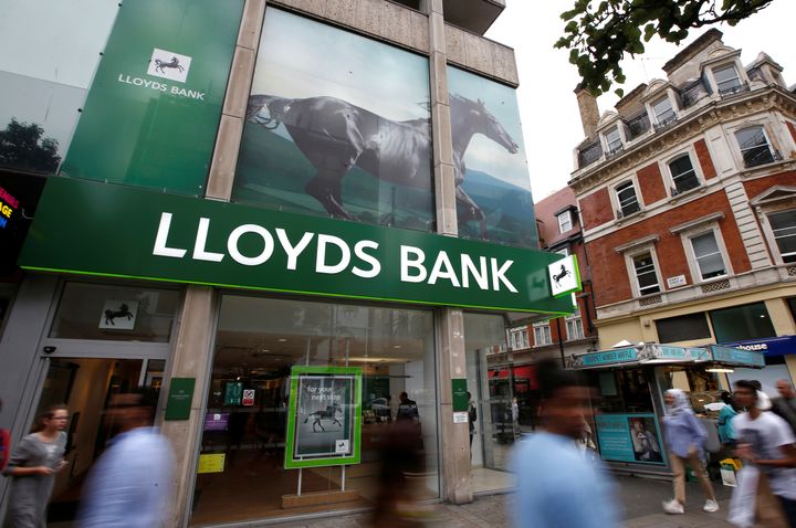 Lloyds Banking Group has banned credit card customers from buying Bitcoin 