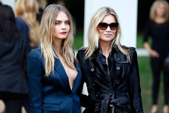 Cara Delevingne και Kate Moss. Αμφότερες έχουν μιλήσει για περιπτώσεις παρενόχλησης που έχουν βιώσει. 