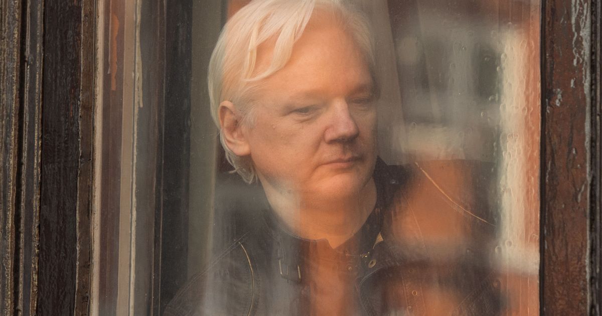 Julian Assange Set To Remain In Ecuadorian Embassy After Court Refuses To Quash His Arrest 4897