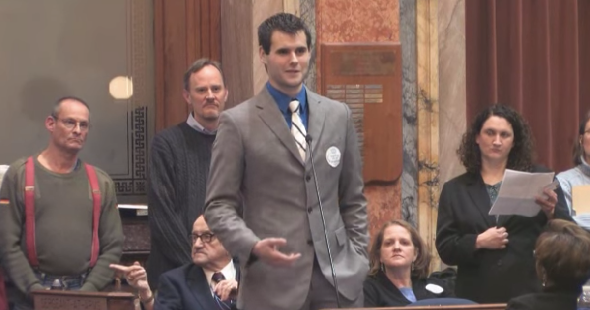 7 Years Later, Zach Wahls Reflects On That Viral Speech About His Lesbian Mothers