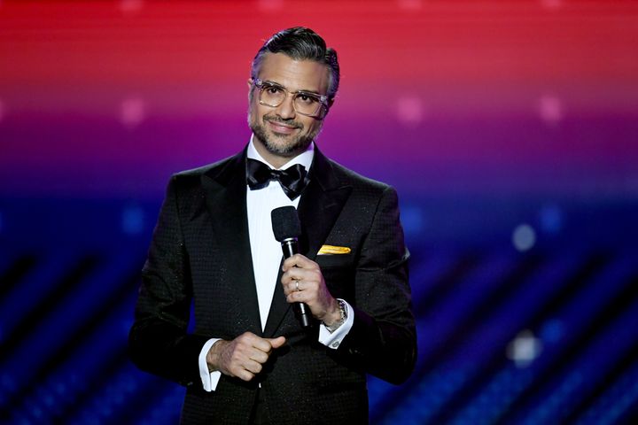Jaime Camil, of "Jane the Virgin," called out award shows for ignoring Latino actors and actresses.