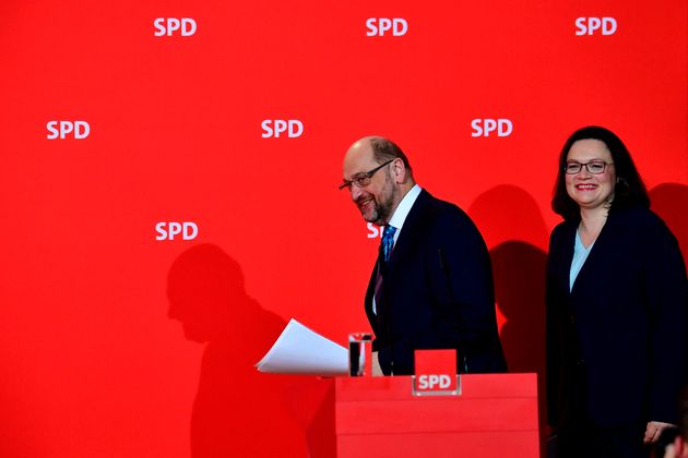Την πρόθεσή του να παραιτηθεί από Πρόεδρος του SPD ανακοίνωσε ο