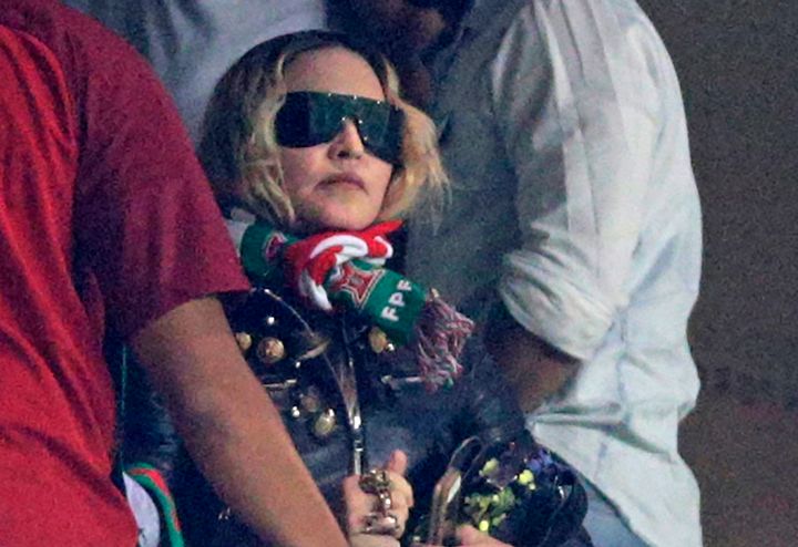 H Madonna παρακολουθεί τον αγώνα ποδοσφαίρου μεταξύ Ελβετίας και Πορτογαλίας για το Παγκόσμιο Κύπελλο 2018 στη Λισσαβώνα (Οκτ. 2017). 