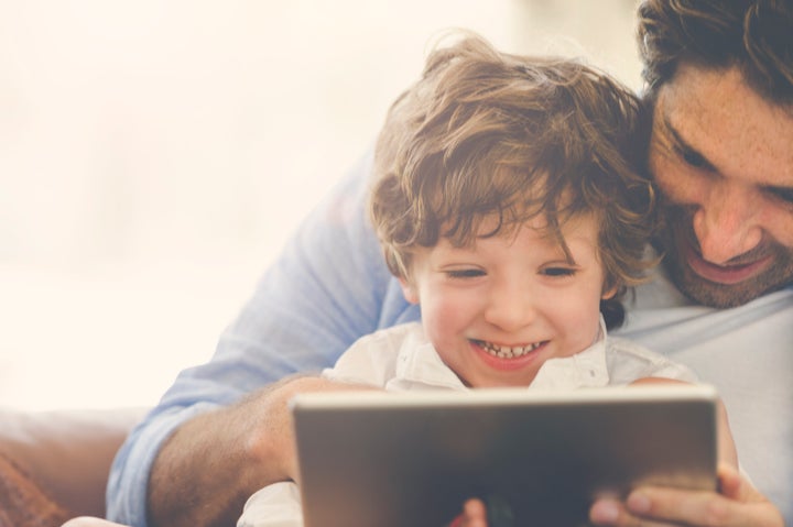 How to help kids manage online relationships