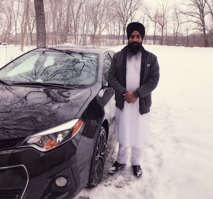 Gurjeet Singh, a Sikh religious leader from Illinois, claims he was assaulted while driving for Uber in January.