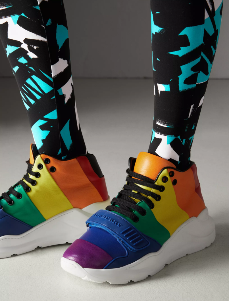Burberry top rainbow sneakers