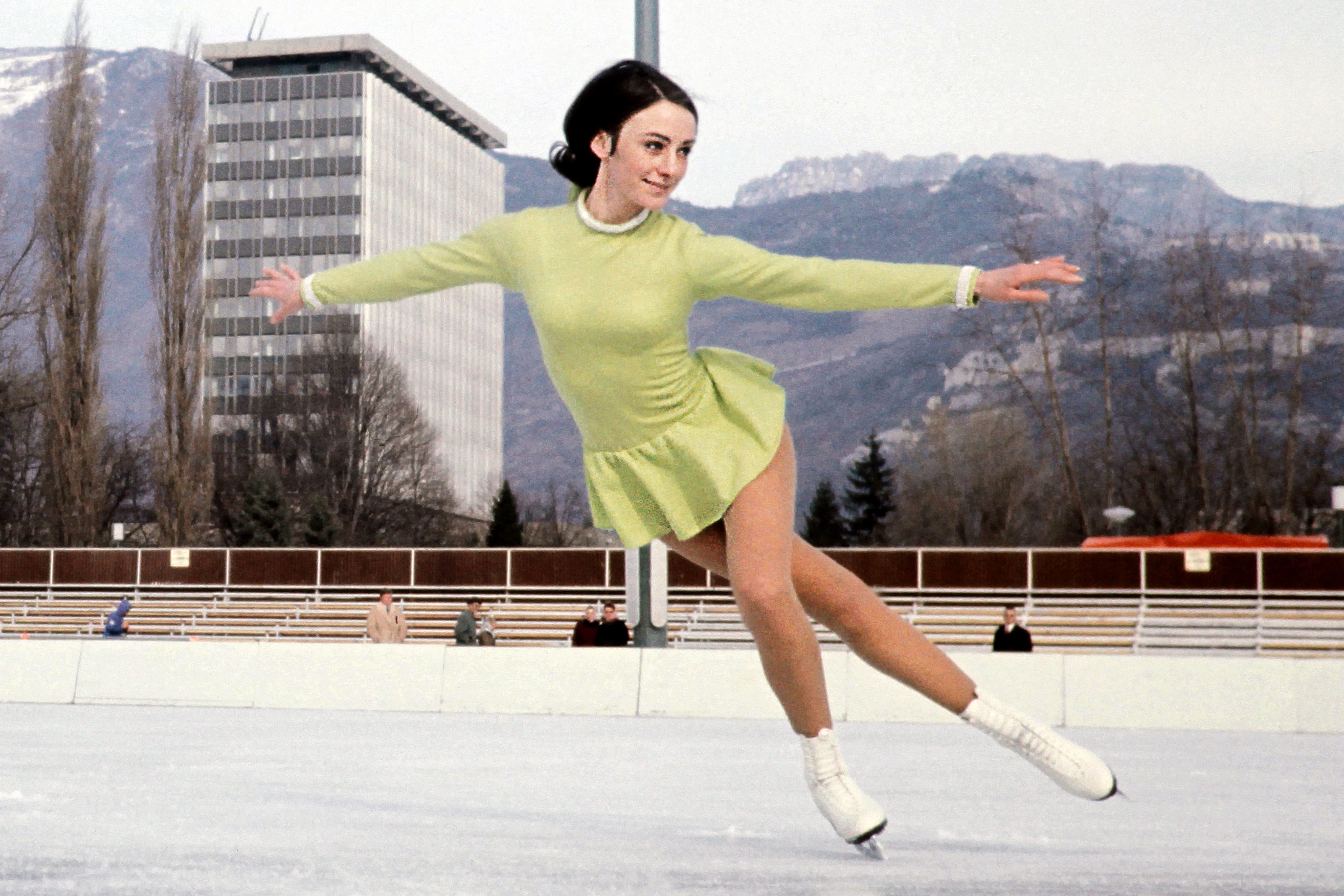women's figure skates