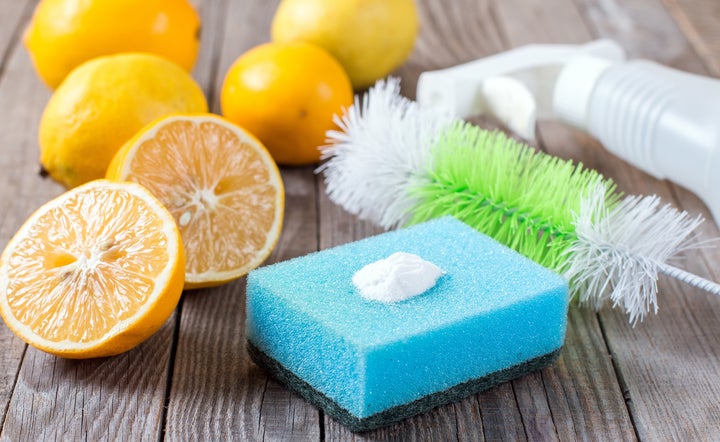 How to Ditch and Switch to Non-Toxic Cleaning Products - Healthier Home  Products