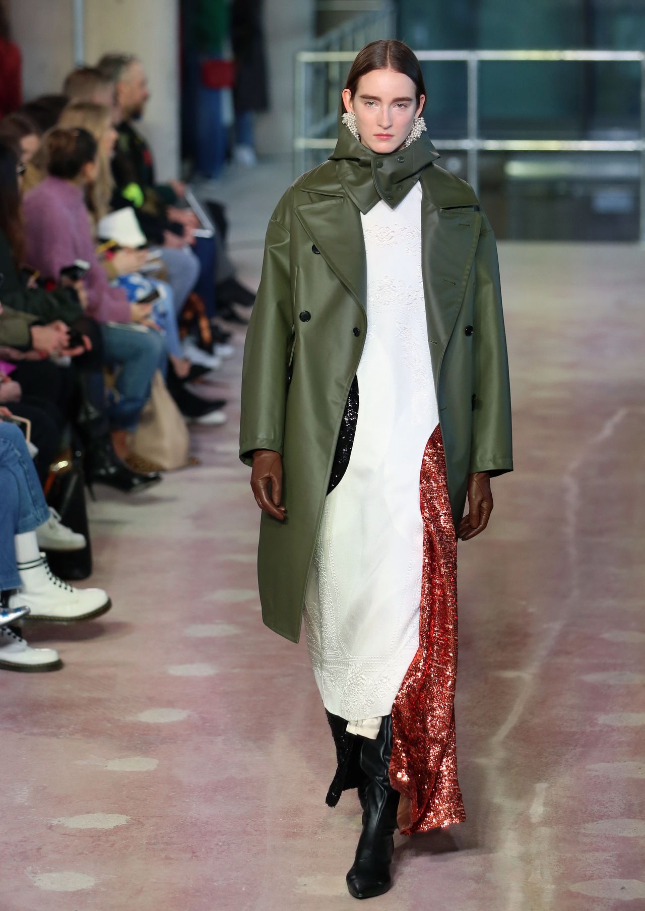 Looks We Love: Alexa Chung's Colourful Raincoat at London Fashion Week