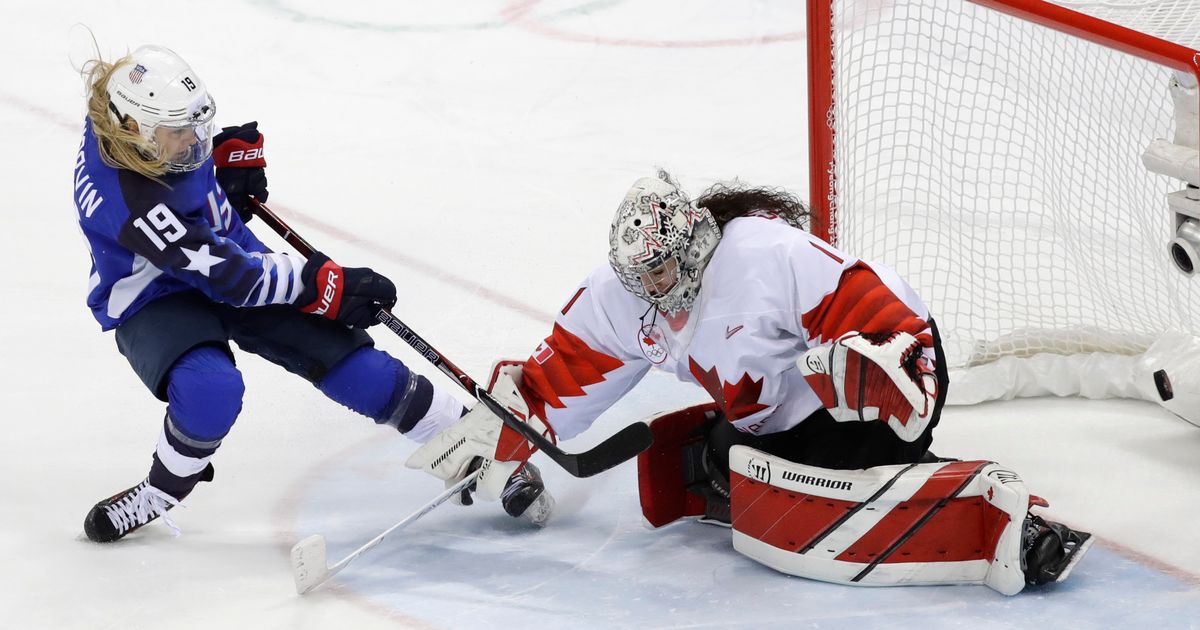 U S Women S Olympic Hockey Wins Gold In Nail Biter Finish Over Canada