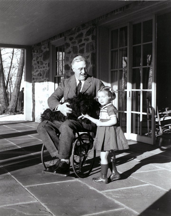 Roosevelt with Fala in 1941. 