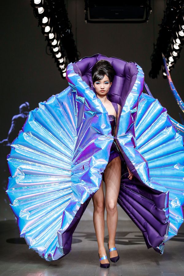 The Most Outrageous Looks From European Fashion Weeks So Far | HuffPost
