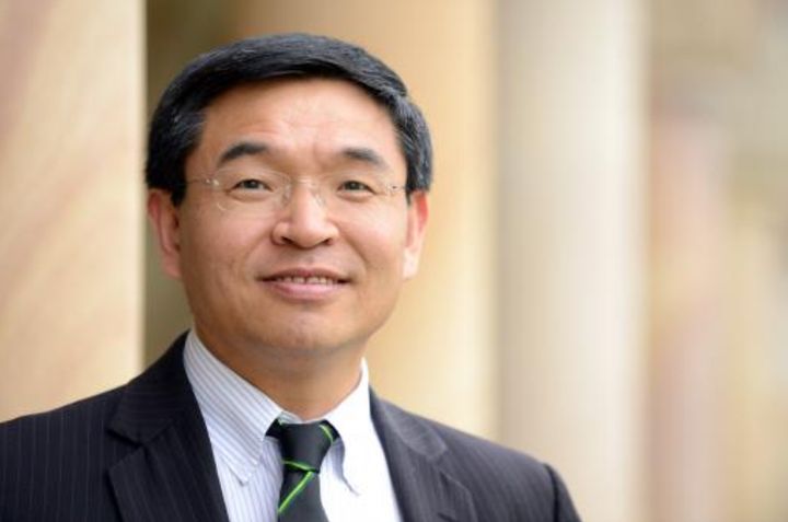 The University of Surrey spent £15,000 on relocation allowances for Professor Max Lu, which included £1,600 to move his dog