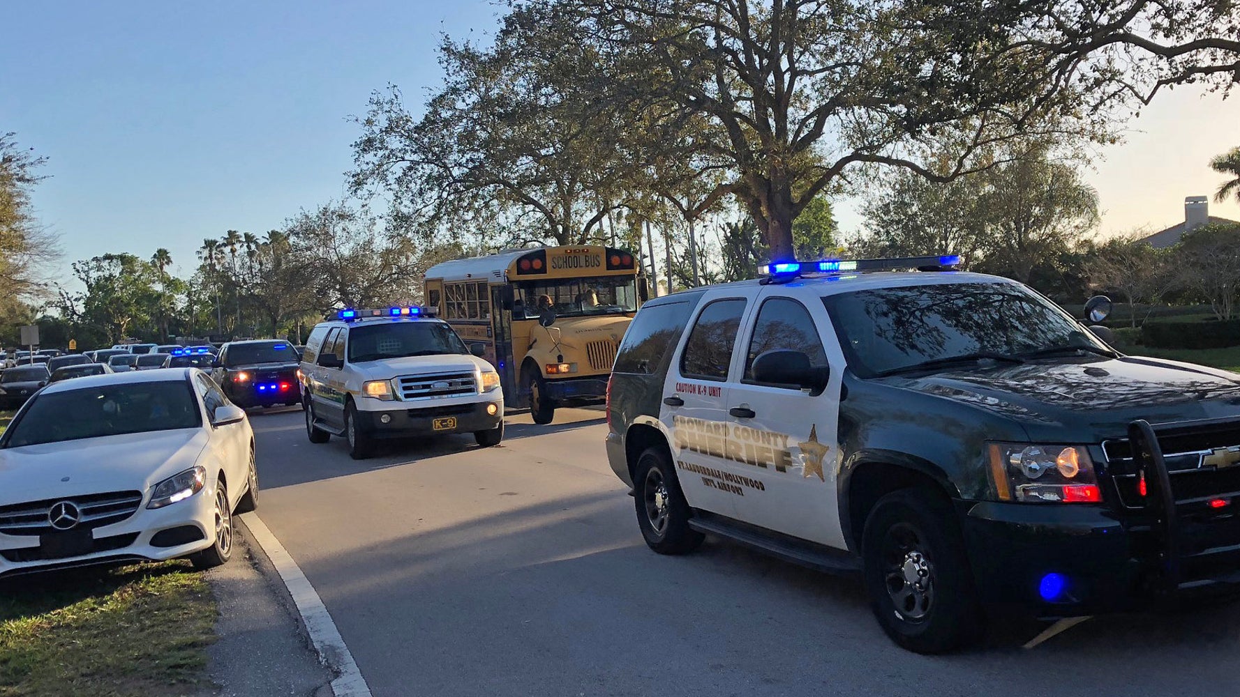 Former Florida School Resource Officer Defends Response To Parkland ...