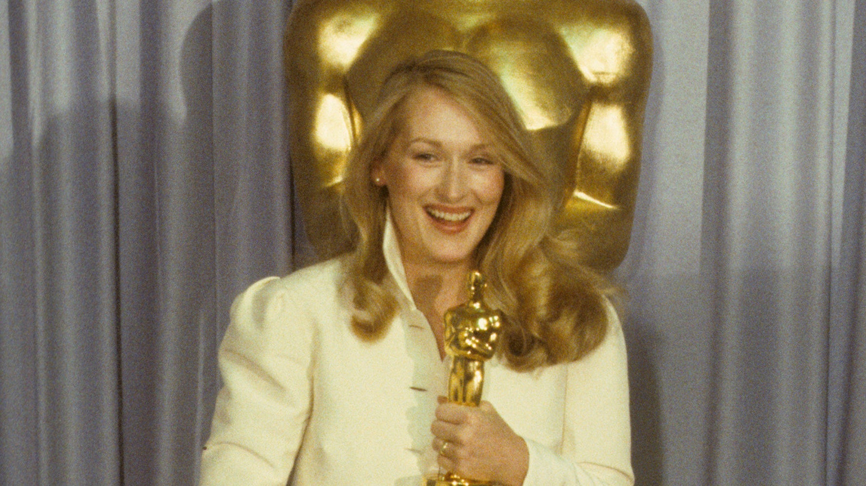 meryl streep gold dress Golden girl Meryl goes green