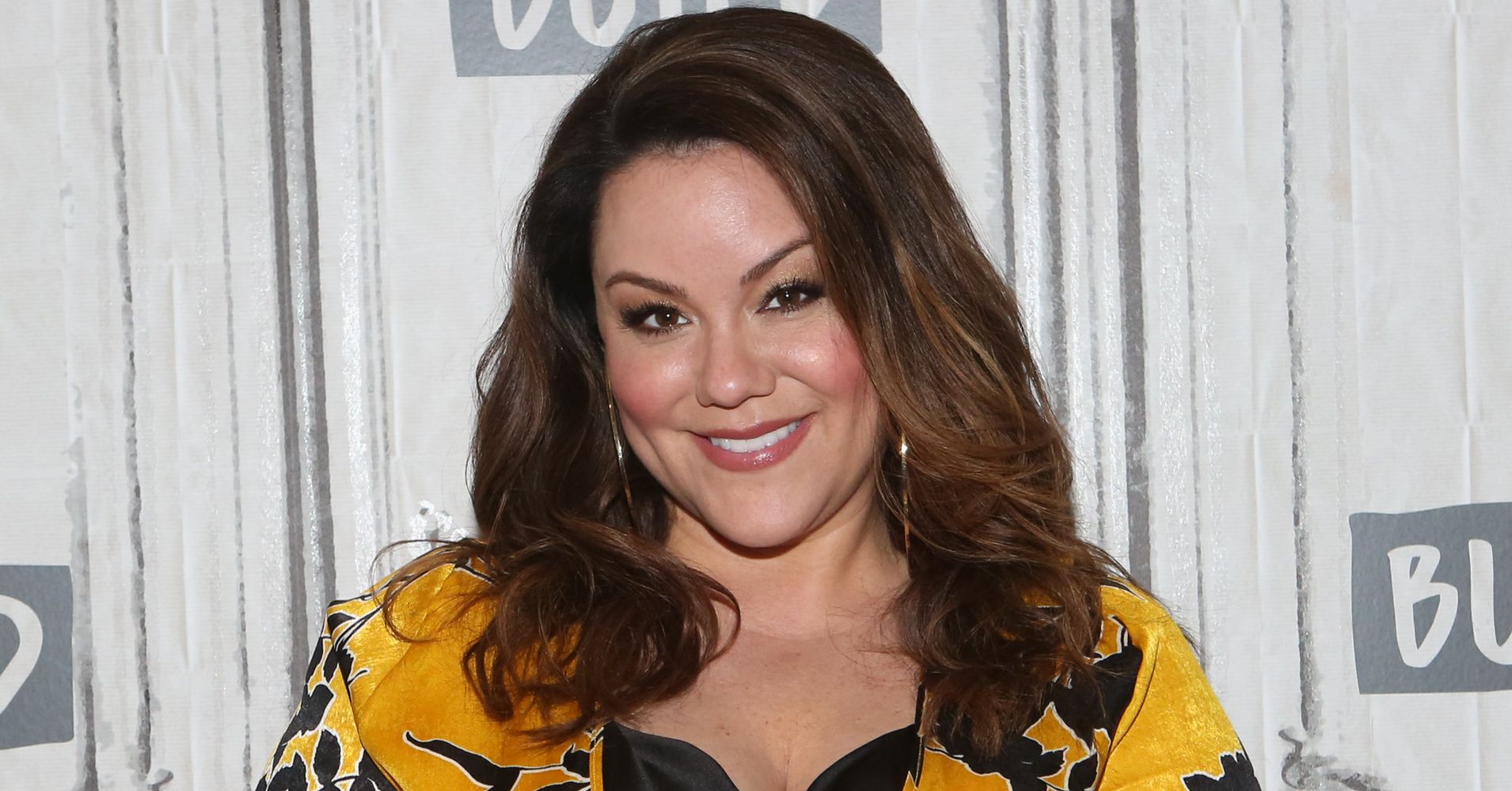 Katy Mixon On Transforming Into Your Favorite ‘american Housewife 7689