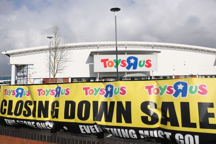 Toys 'R' Us also collapsed on Wednesday, putting 3,200 jobs at risk
