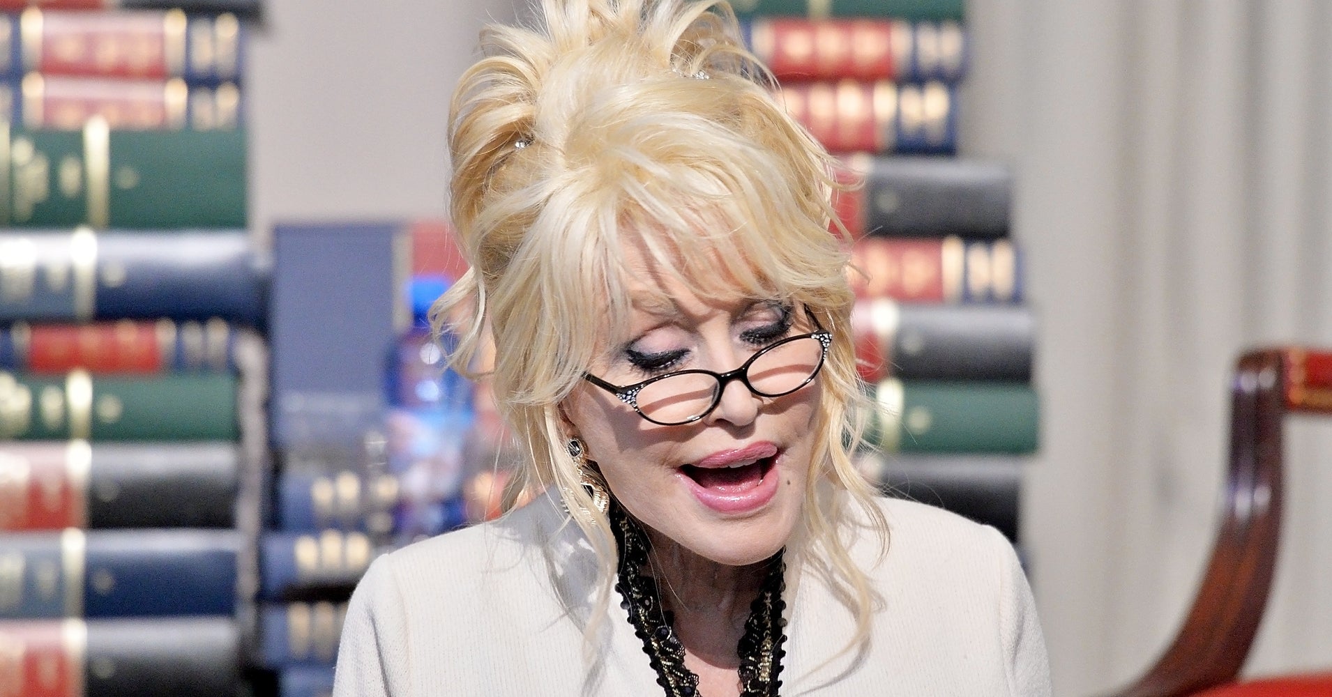 Dolly Parton’s Imagination Library Gives Out 100 Millionth Free Book
