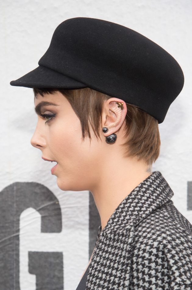 Looks We Love Cara Delevingne S Baker Boy Hat Huffpost Uk