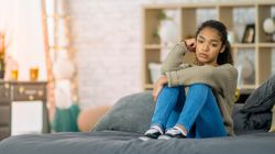 More Than A Third Of Teenagers And Young Adults Have Self-Harmed: Advice For Parents