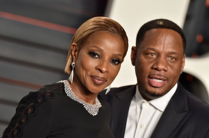 Singer-songwriter Mary J. Blige and Kendu Isaacs at the 2016 Vanity Fair Oscar Party.