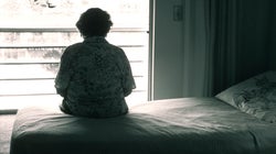 Das lange Sterben vor dem Tod: Pflegerin erklärt, was es bedeutet, im Alter einsam zu