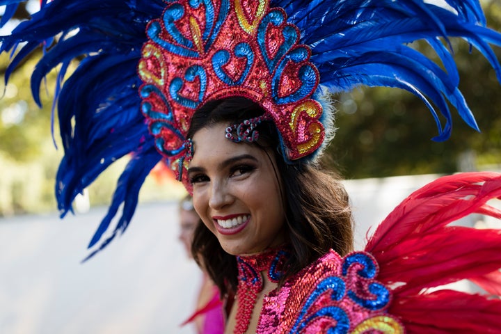 The Dazzling Color, Glitter And Floats From Sydney's Gay And Lesbian ...