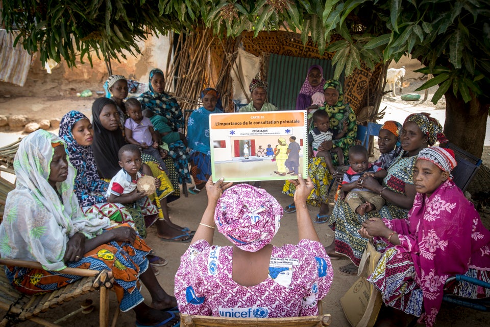 Mama Yeleen Fatoumata Ouattara leads a group session.