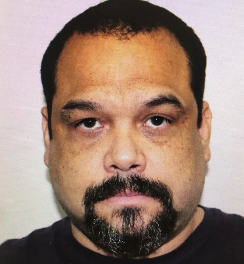 Brazil is seeking the extradition of Frederik Barbieri, a Florida resident suspected in the smuggling of guns to Rio de Janie