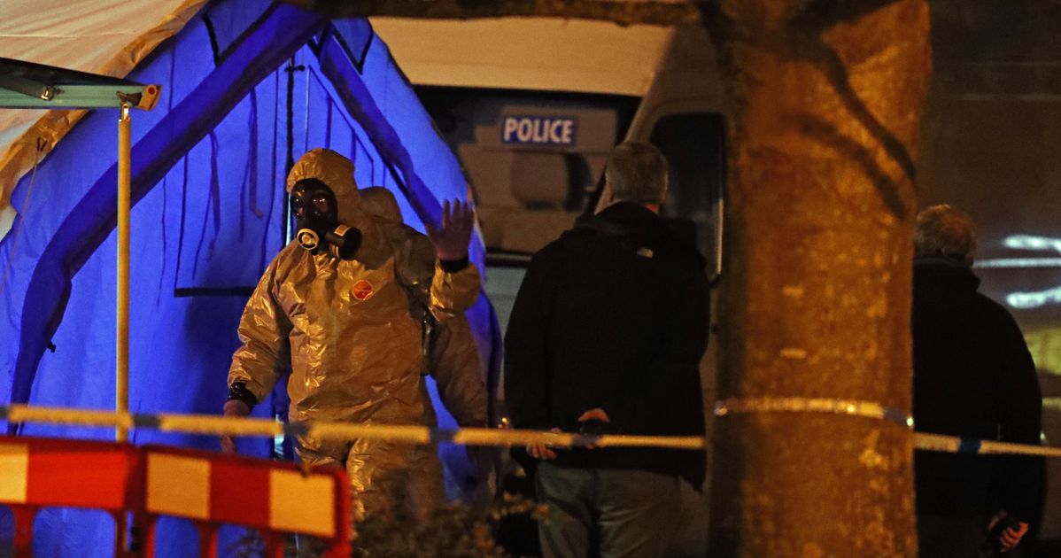 What Is A Nerve Agent And How Do Sarin And Vx Work Huffpost Uk News