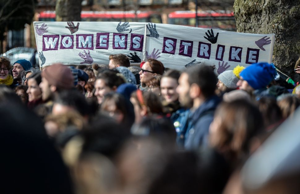 28 Photos Of Women Rallying Around The Globe On International Women's