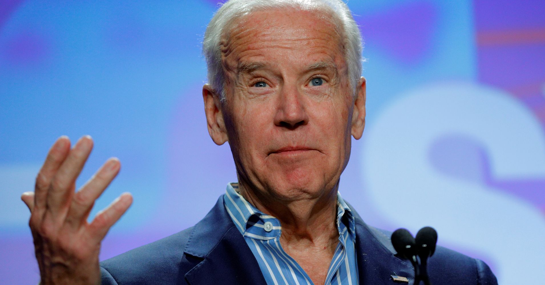 Viral Photo Of Joe Bidens Chat With A Homeless Man Is Melting Frozen Hearts Huffpost 2021