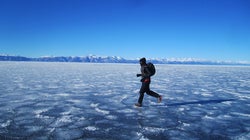 Being The First Woman To Run 100 Miles Over A Frozen Lake Taught Me About My Own Mental