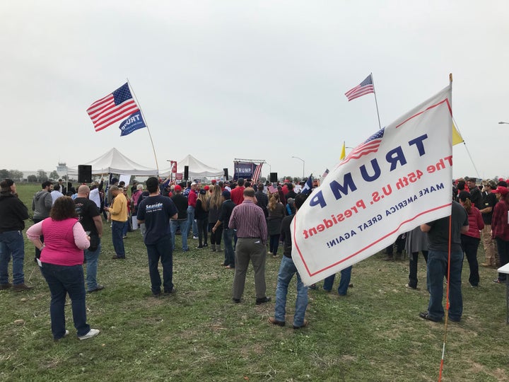 A pro-Trump rally in Otay Mesa near the wall prototypes the president visited Tuesday.