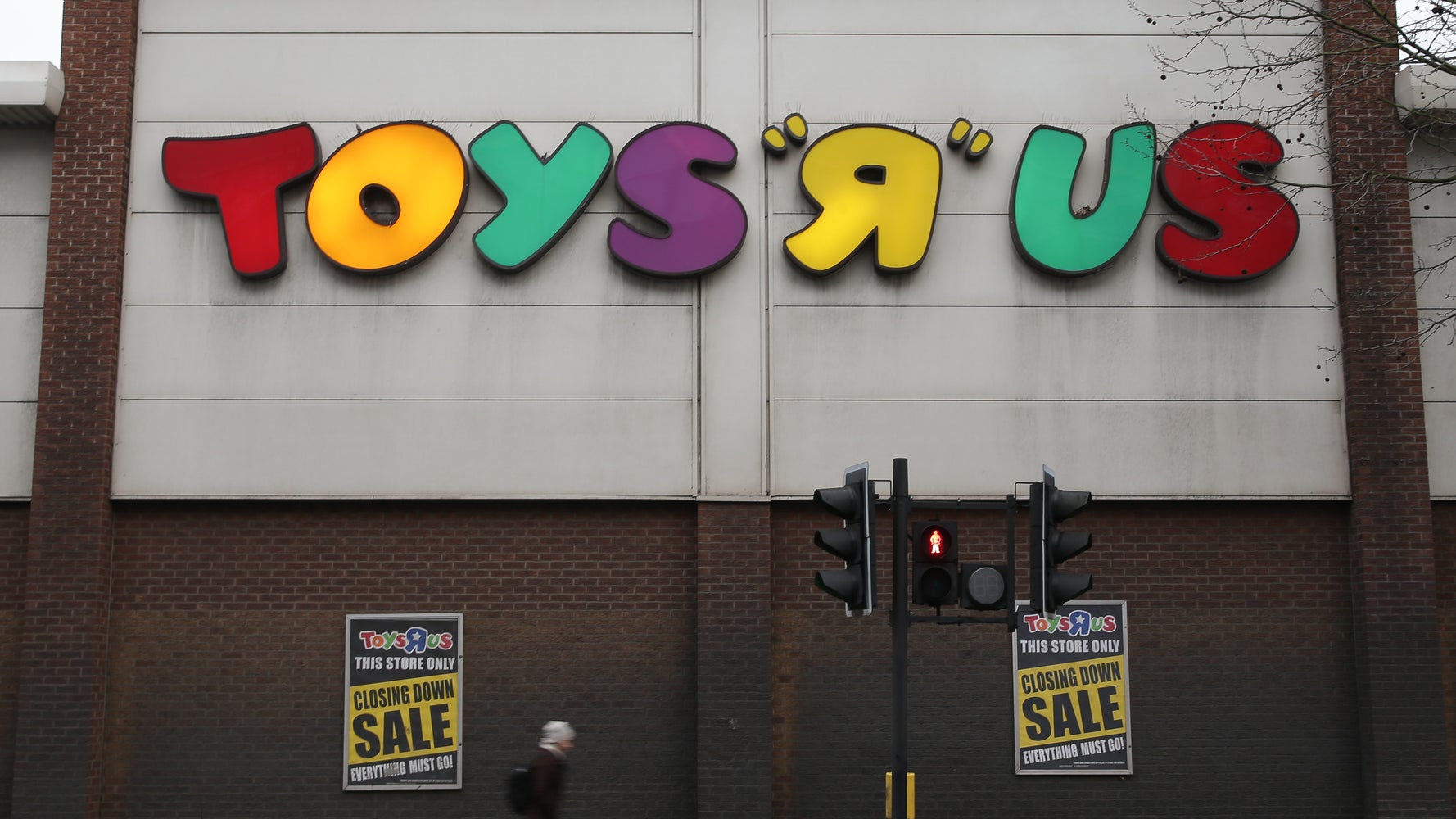 Toys R Us May Shut Down All U.S. Operations, Impacting Thousands Of
