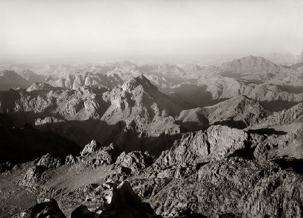 Το Όρος Σινά, 5 Ιουνίου 1933. 