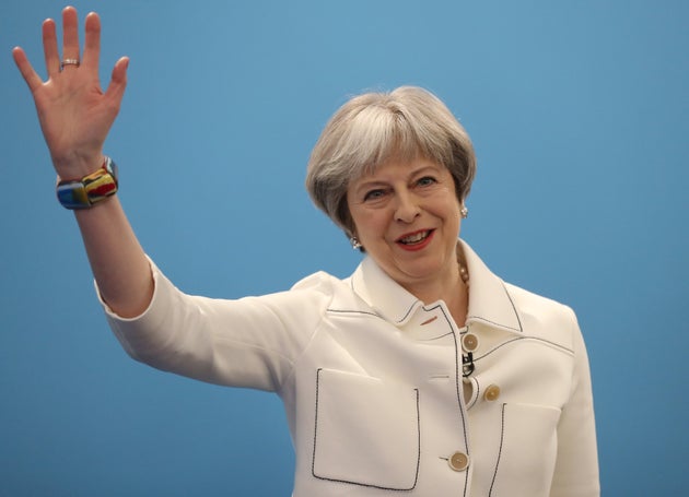 say uks parental leave system is letting down working dads