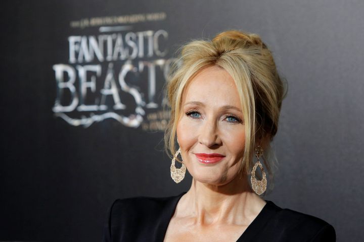 Author J.K. Rowling has used Twitter to comfort fans of her Harry Potter books who have depression.