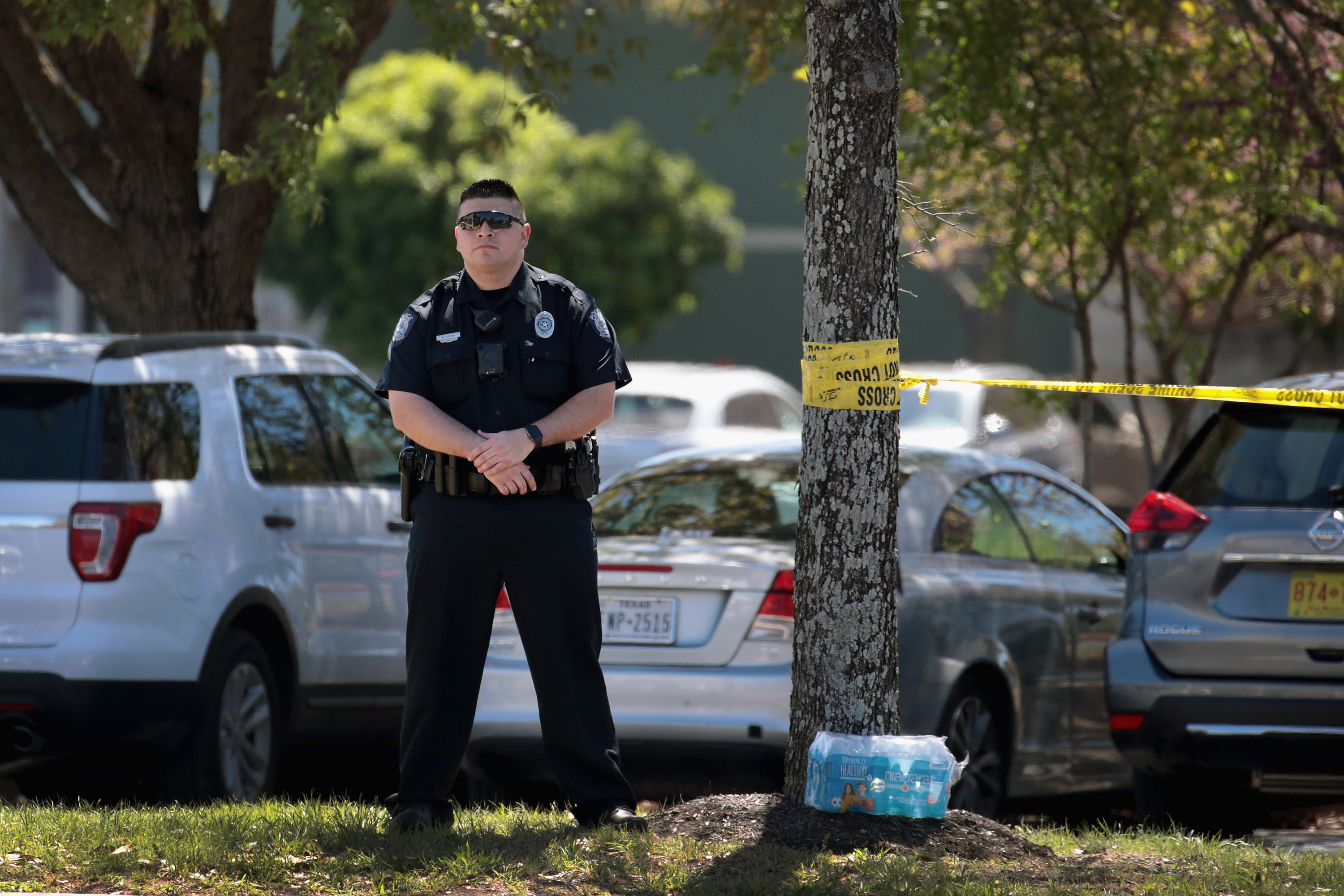 Austin Bombing Suspect Dead After Blowing Himself Up During Police ...