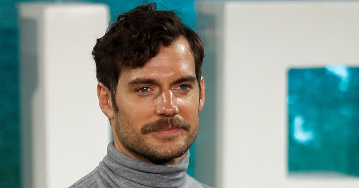 Henry Cavill Shaved Off His Mustache And Made This Epic Video In Tribute Huffpost Uk Entertainment 