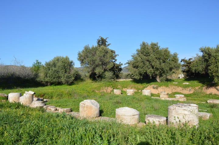 Σπόνδυλοι κιόνων του ναού της Δήμητρας και της Κόρης (Θορικός, 5ος αι. πΧ)